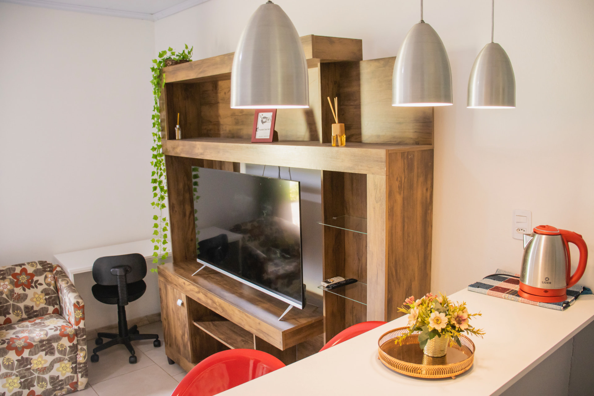 Sala de estar com cozinha integrada